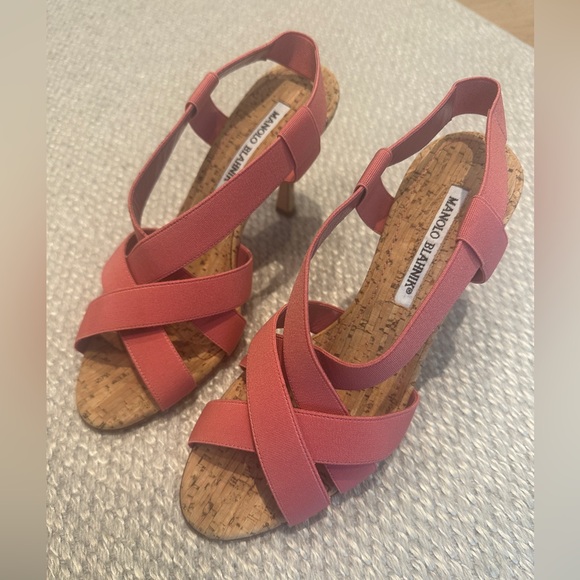 Manolo Blahnik pink scrappy sandal - Picture 3 of 5